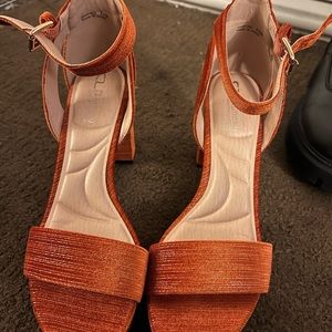 Chinese Laundry Rust-glitter heels